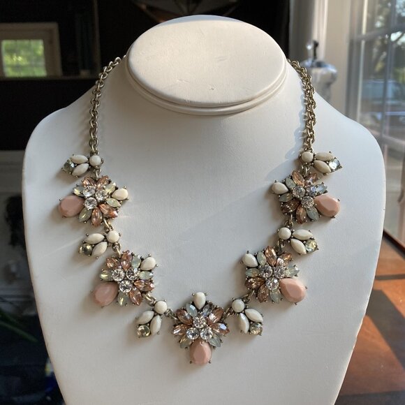 Statement Necklace, Peach Pink Pastel & Rhinestones, Gold Tone, Retro Vibes! - Picture 1 of 10